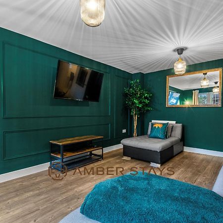 Spacious 5 Bed House In Reading By Amber Stays, Perfect For Business & Contractors, Sleeps 12! 外观 照片