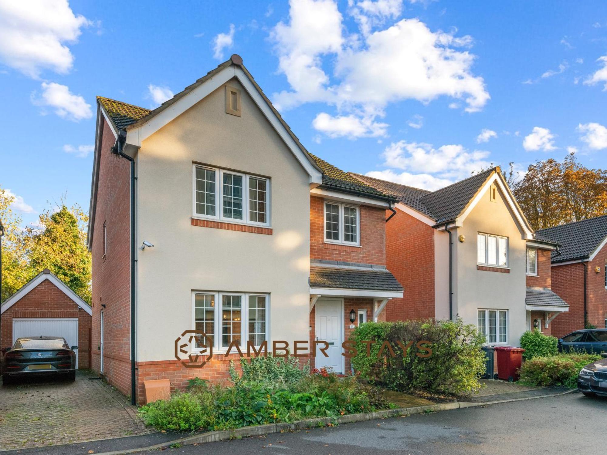 Spacious 5 Bed House In Reading By Amber Stays, Perfect For Business & Contractors, Sleeps 12! 外观 照片