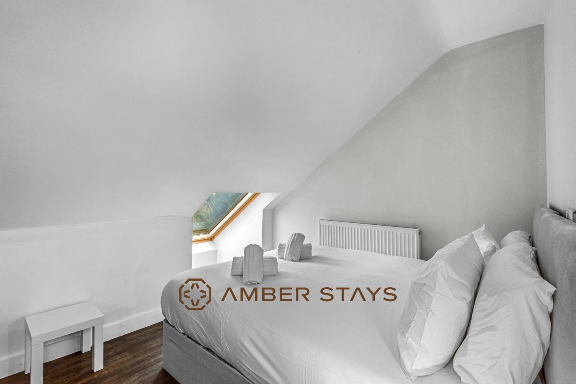 Spacious 5 Bed House In Reading By Amber Stays, Perfect For Business & Contractors, Sleeps 12! 外观 照片